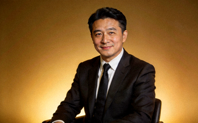 爱游戏体育官网首席执行官（CEO）张明远先生官方肖像照